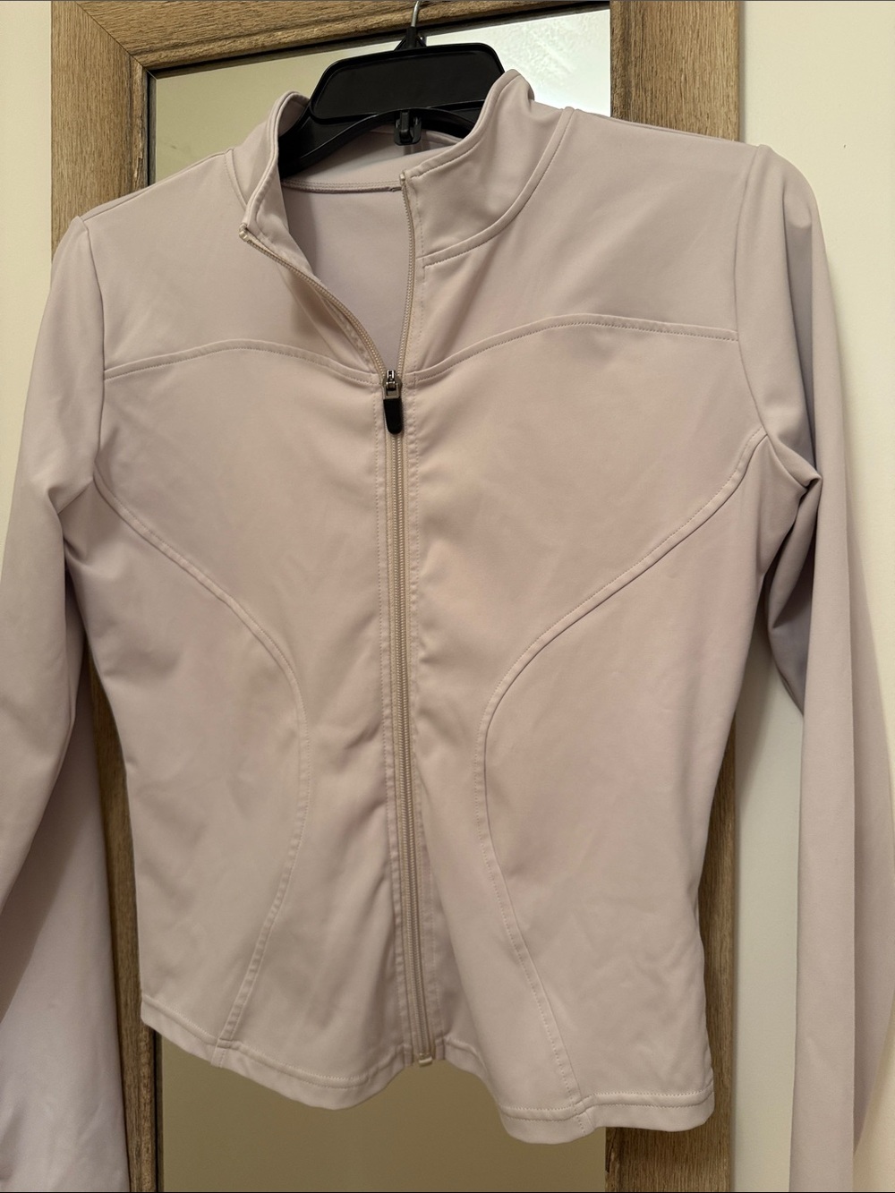 Women’s Cream Full-Zip Utility Jacket - Sleek Everyday Layer